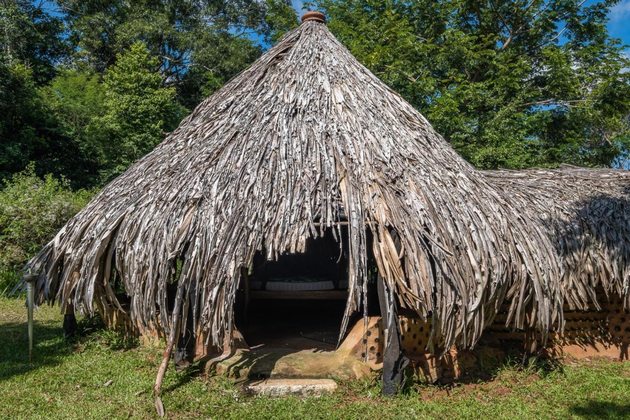 הוילה Hambegamuwa Banyan Camp מראה חיצוני תמונה