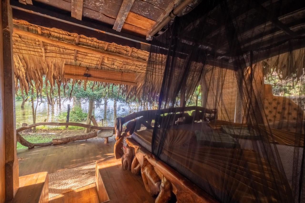 הוילה Hambegamuwa Banyan Camp מראה חיצוני תמונה
